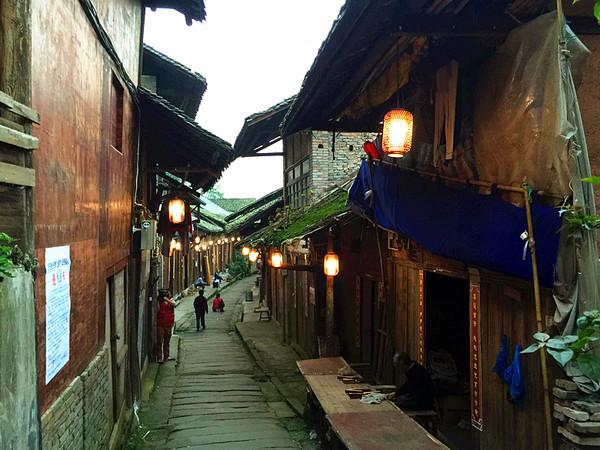 市领导检查督导春节期间重大文旅活动安全保障及文娱密闭场所安全工作